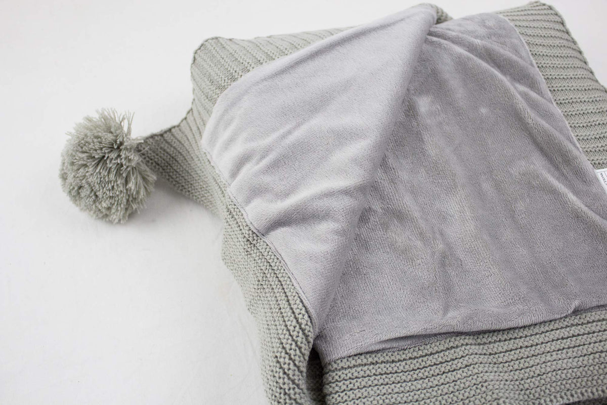 Fennco Styles Luxe Faux Fur Cable Knit Reversible Pom Pom Cozy Throw Blanket, 50" x 60" (Grey)